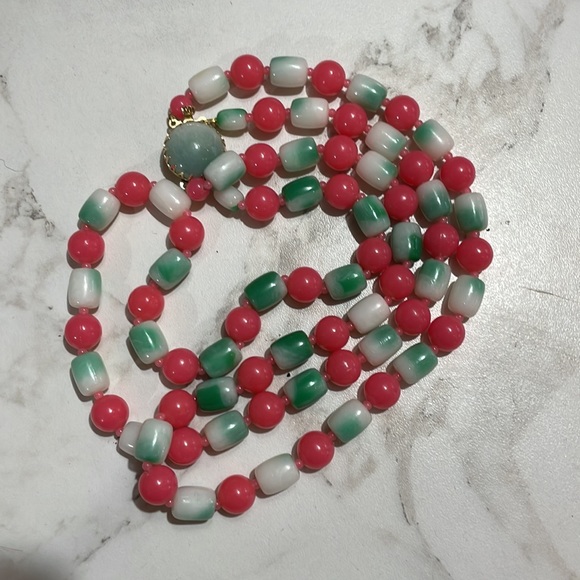 Vintage Pink and Green  fruit colours Beaded Necklace - Picture 2 of 6